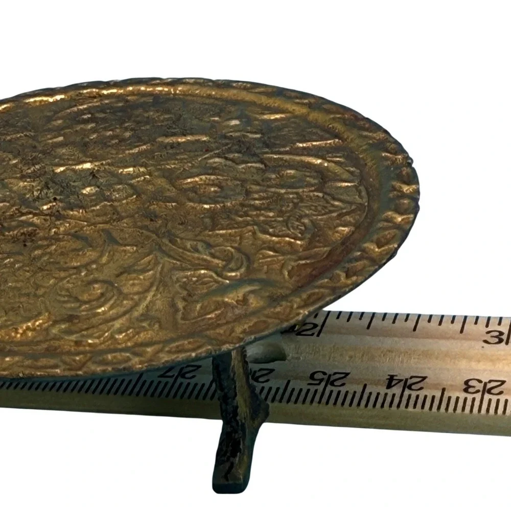 VTG Miniature Etched Floral‎ Brass Dollhouse Pedestal Table Alter Stand India